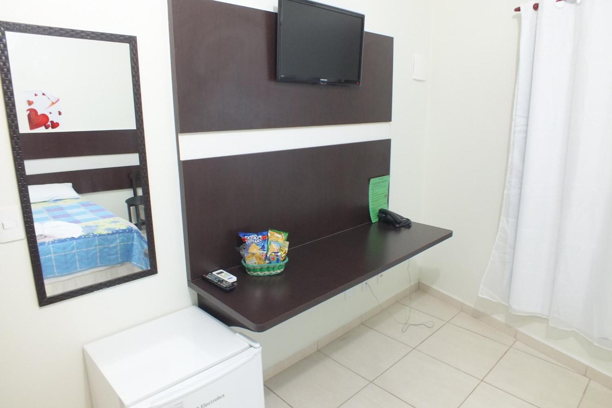 Eder Hotel Cacoal Bilik gambar